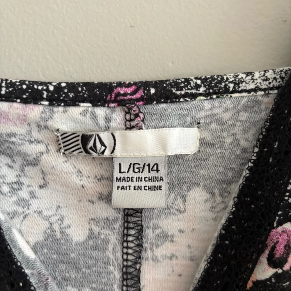 Volcom Black and Pink Floral Camisole - Picture 4 of 4
